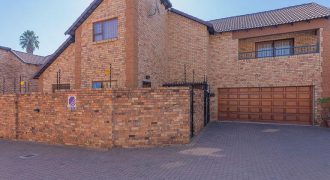 Low-Maintenance Living in Prime Bedfordview Location