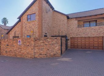 Low-Maintenance Living in Prime Bedfordview Location