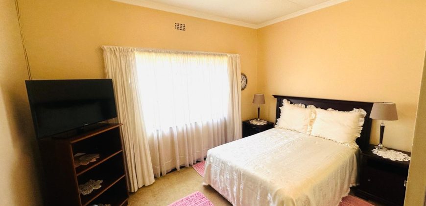 Spacious Family Home with Income Potential in the Heart of Bezuidenhout Valley