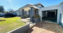 Family Home with Cottage & Pool in Primrose
