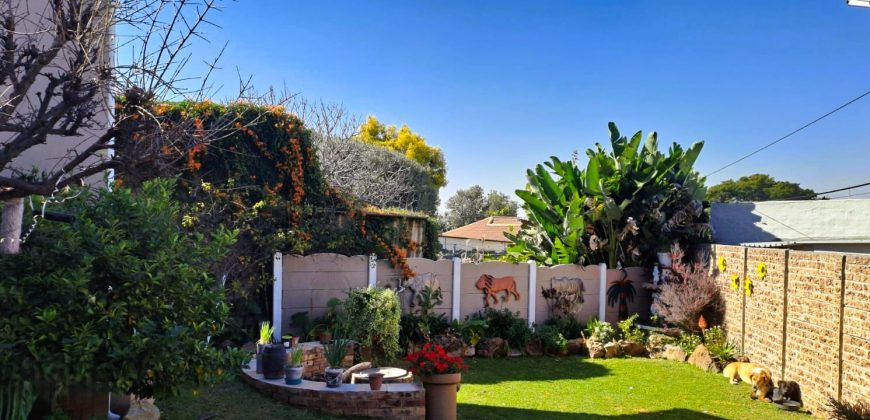 3-Bedroom Family Home with Entertainment Area & Ample Parking