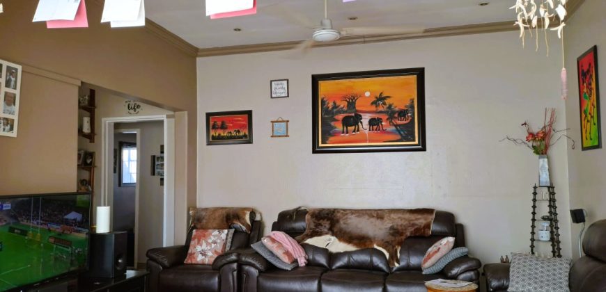 3-Bedroom Family Home with Entertainment Area & Ample Parking