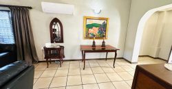Family Home with Cottage & Pool in Primrose