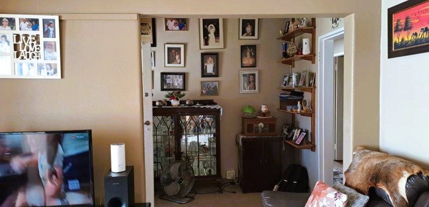 3-Bedroom Family Home with Entertainment Area & Ample Parking