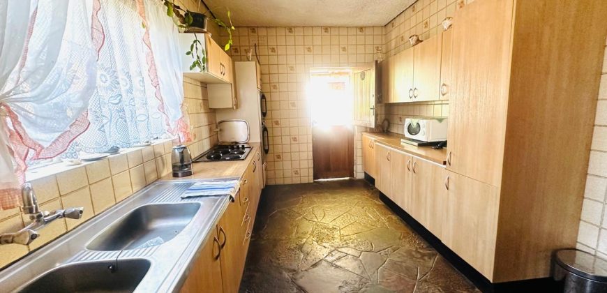 Spacious Family Home with Income Potential in the Heart of Bezuidenhout Valley