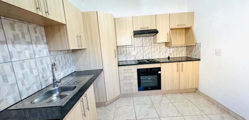 Ready to move in | 4 Bedrooms + 3 Cottages | Parking for 6+ | Walk to schools & shops | Recently Renovated