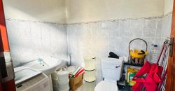 Ready to move in | 4 Bedrooms + 3 Cottages | Parking for 6+ | Walk to schools & shops | Recently Renovated
